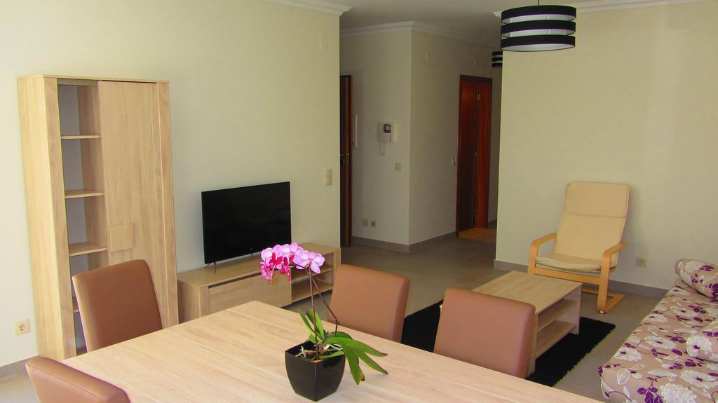 Apartamentos Patio Da Aldeia Armação de Pêra Buitenkant foto